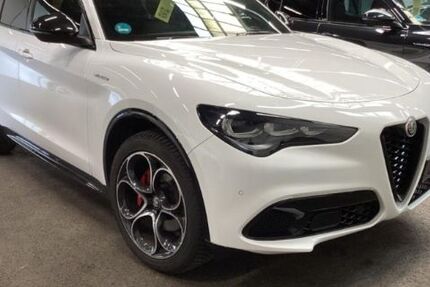 Alfa Romeo Stelvio 8.390 km 39.898 € Raesfeld 46348