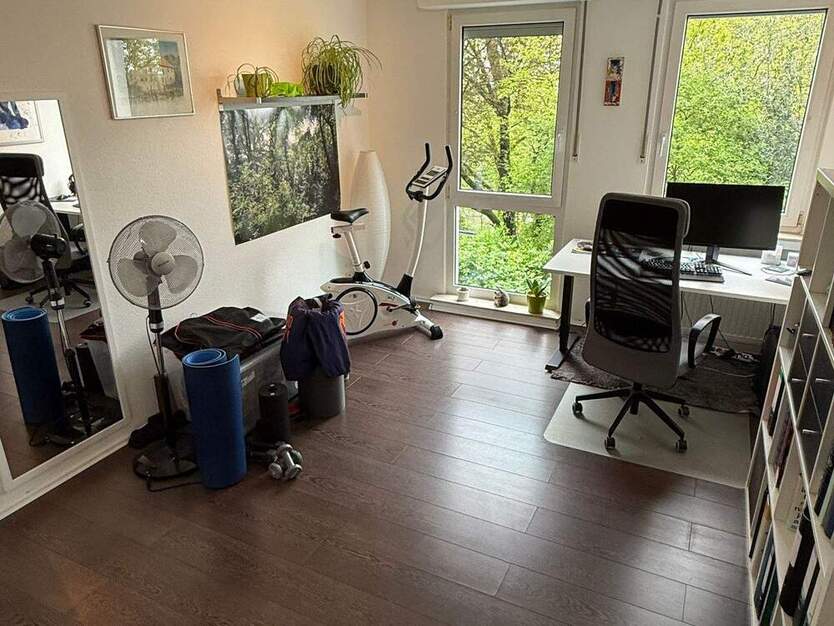 58456 WITTEN-HERBEDE-VORMHOLZ, AM WALDRAND GELEGEN, HELLE, MODERNE EIGENTUMSWOHNUNG MIT BALKON, AUFZUG, TIEFGARAGEN-STELLPLATZ, ZU VERKAUFEN ! 3 zimmer