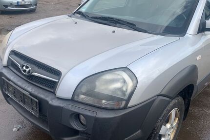 Hyundai TUCSON 286.000 km 2.350 &euro; Bottrop 46238