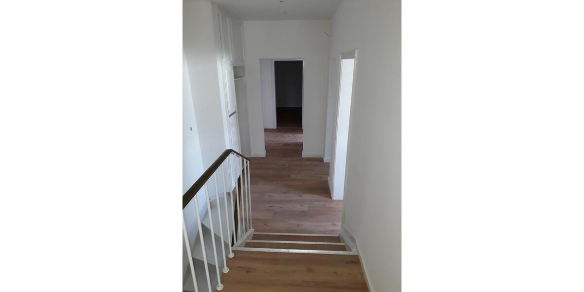 Etagenwohnung Recklinghausen Hillerheide - 3 Zimmer, 136 m&sup2;, 1.360&euro; | Angebot:24395304