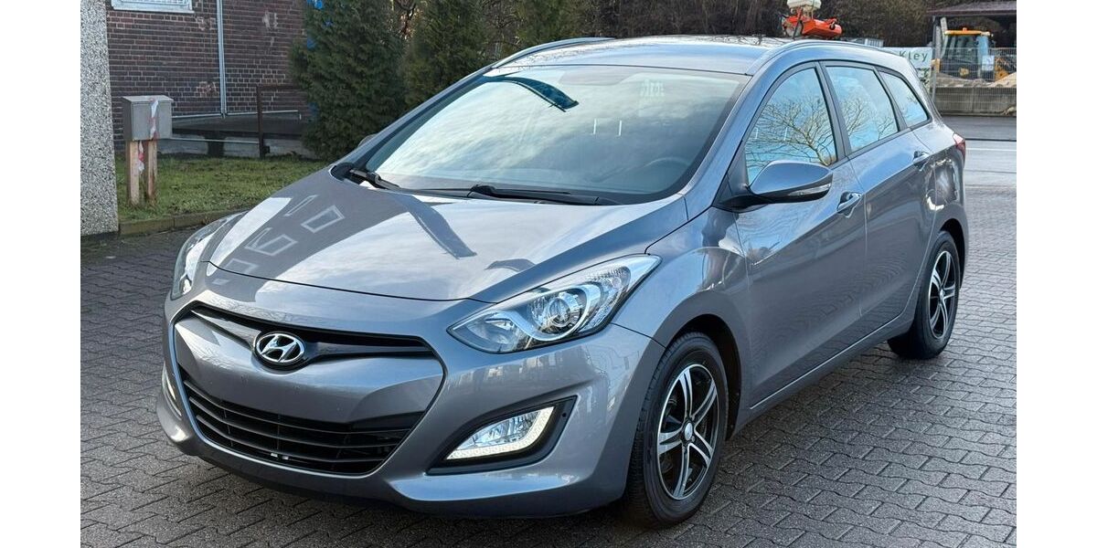 Hyundai i30 130.355 km 6.450 &euro; Dortmund 44149