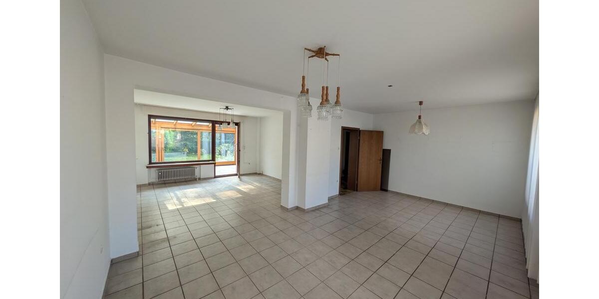 Doppelhaushälfte Essen Stadtbezirk VII - 7 Zimmer, 160 m&sup2;, 420.000&euro; | Angebot:26927326