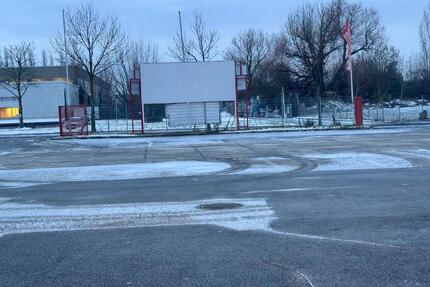 Parkplatz zu vermieten zimmer