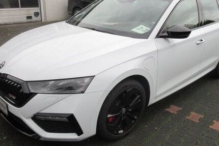 Skoda Octavia 104.600 km 24.988 € Bergkamen 59192