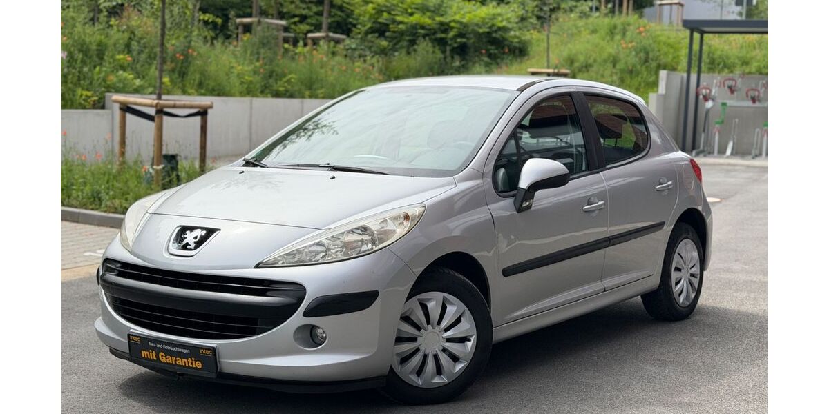 Peugeot 207 115.415 km 3.000 &euro; Essen 45145