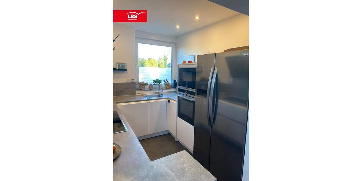 Modernes Reihenendhaus mit zwei Garagen in Dortmund- Höchsten 6 zimmer