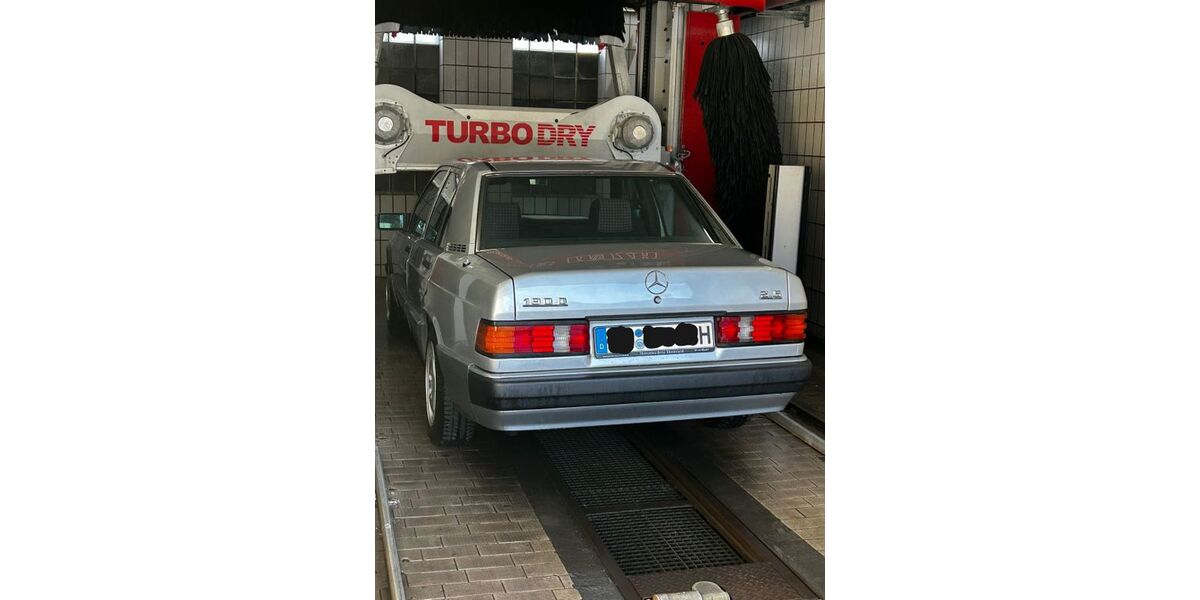 Mercedes-Benz 190 208.500 km 5.800 &euro; Herten 45699