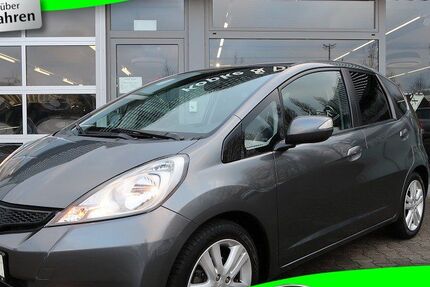 Honda Jazz 77.178 km 10.640 &euro; Marl 45772