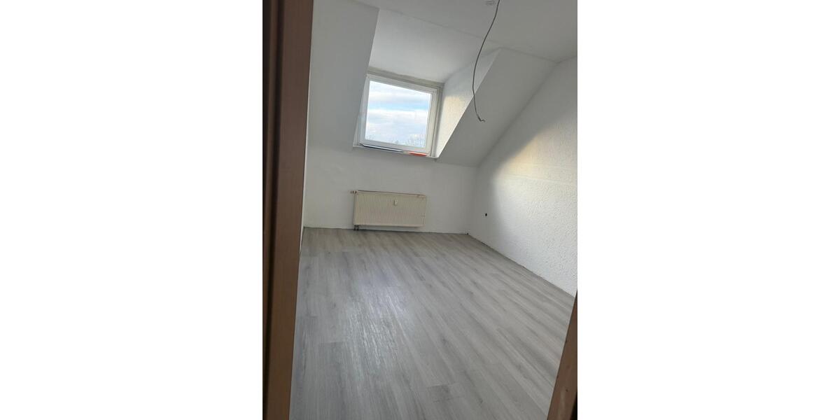 Etagenwohnung Herne Wanne-Bickern - 4.5 Zimmer, 98 m&sup2;, 1.000&euro; | Angebot:26570497
