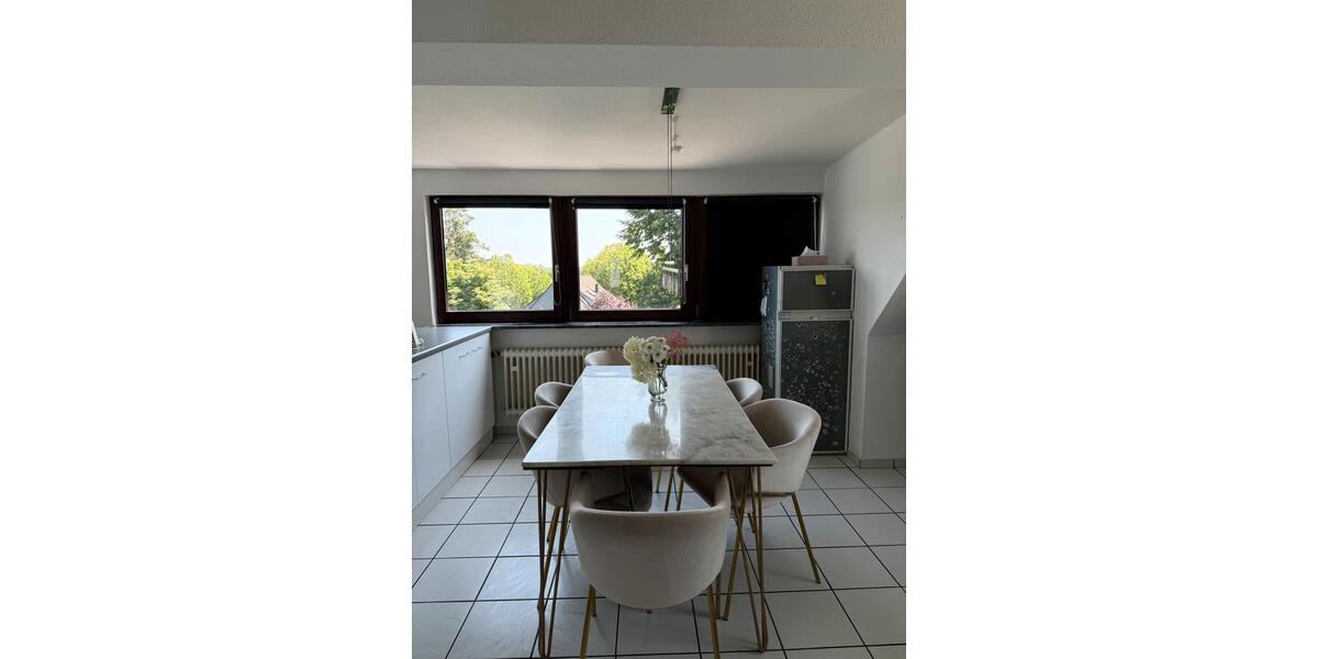 Dachgeschoßwohnung Essen Frillendorf - 2.5 Zimmer, 60 m&sup2;, 720&euro; | Angebot:24996965