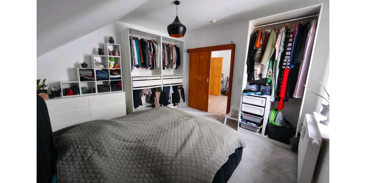 Dachgeschoßwohnung Witten Heven - 4.5 Zimmer, 92 m&sup2;, 1.000&euro; | Angebot:25225258