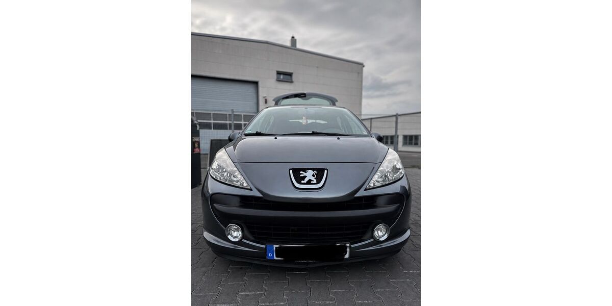 Peugeot 207 123.000 km 3.599 &euro; Bottrop 46238