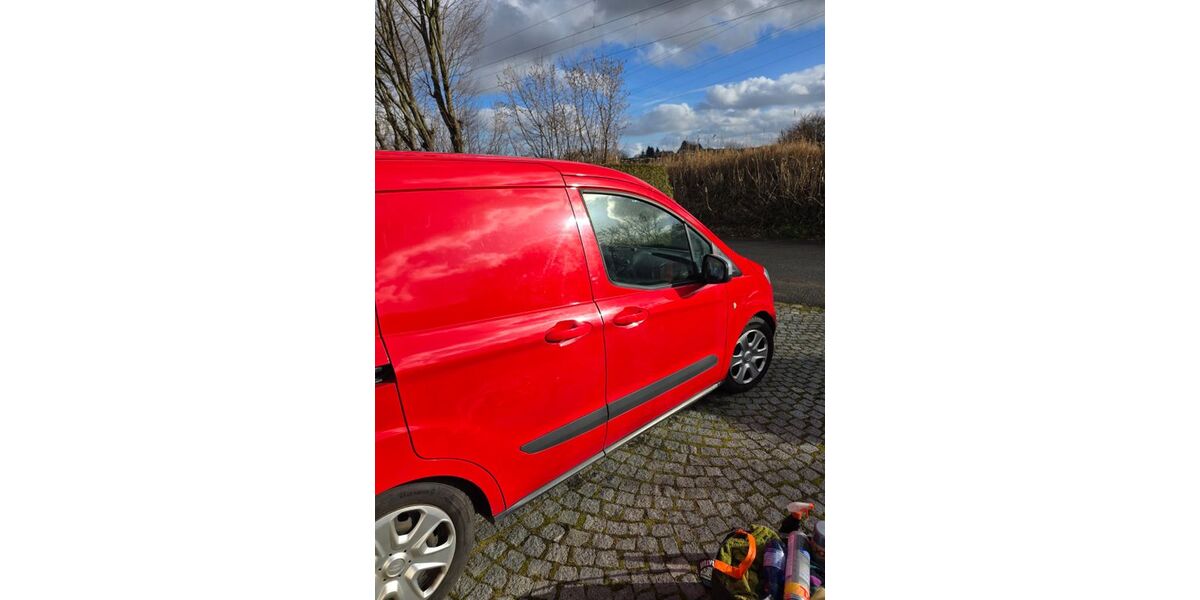 Ford Transit Courier 207.000 km 4.500 &euro; Dortmund 44319