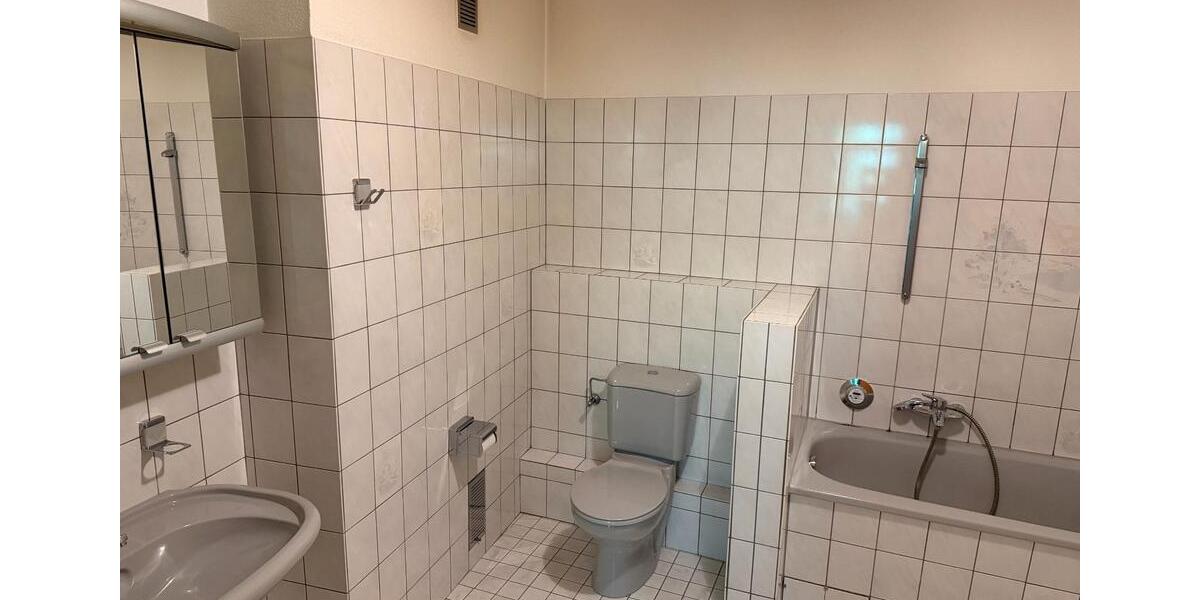 Etagenwohnung Gelsenkirchen Gelsenkirchen-Mitte - 4.5 Zimmer, 120 m&sup2;, 1.050&euro; | Angebot:26539758