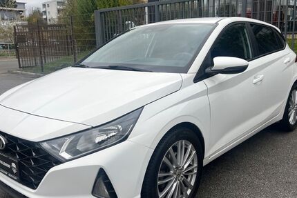 Hyundai i20 56.371 km 16.950 € Bochum 44866