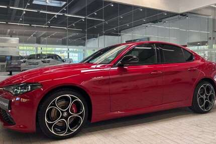 Alfa Romeo Giulia 37.187 km 34.990 &euro; Oberhausen 46049