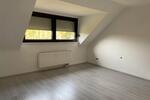 Dachgeschoßwohnung Oberhausen Rothebusch - 3.5 Zimmer, 80 m&sup2;, 640&euro; | Angebot:24641492