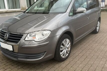 VW Touran 241.700 km 2.400 &euro; Essen 45149