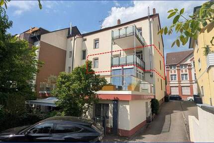 Moderne Dreiraumwohnung mit Pkw-Stellplatz in saniertem und gepflegtem Altbau 3 zimmer