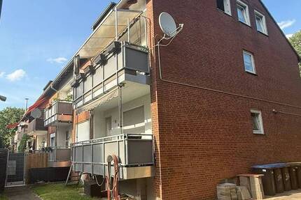 Gelsenkirchen-Scholven: Aufgeteiltes Mehrfamilienhaus mit 5 Wohnungen zimmer