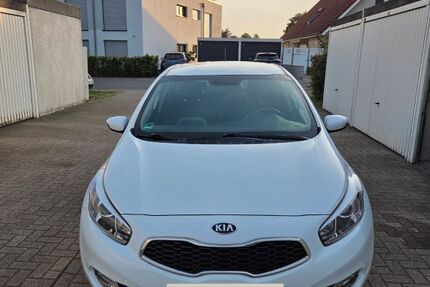Kia ceed / Ceed 160.328 km 7.399 &euro; Lünen 44534