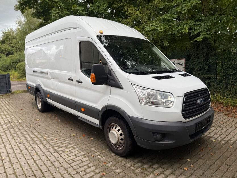 Ford Transit 233.000 km 19.870 € Velbert 42551