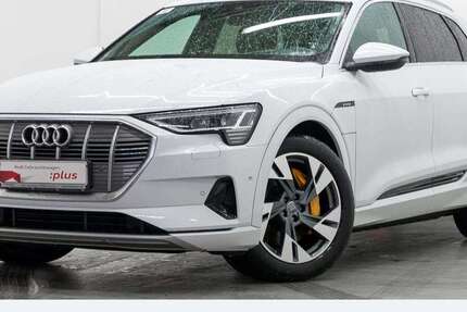Audi e-tron 54.584 km 31.980 € Oberhausen 46047