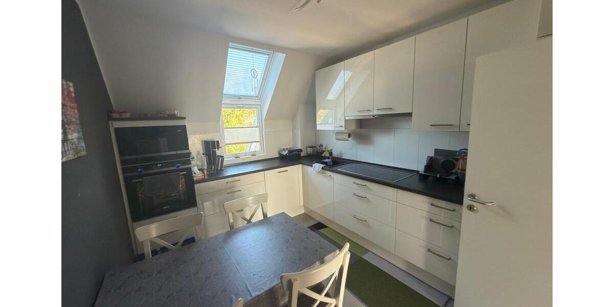 Dachgeschoßwohnung Oberhausen Alt-Oberhausen - 3 Zimmer, 96 m&sup2;, 1.100&euro; | Angebot:26361644