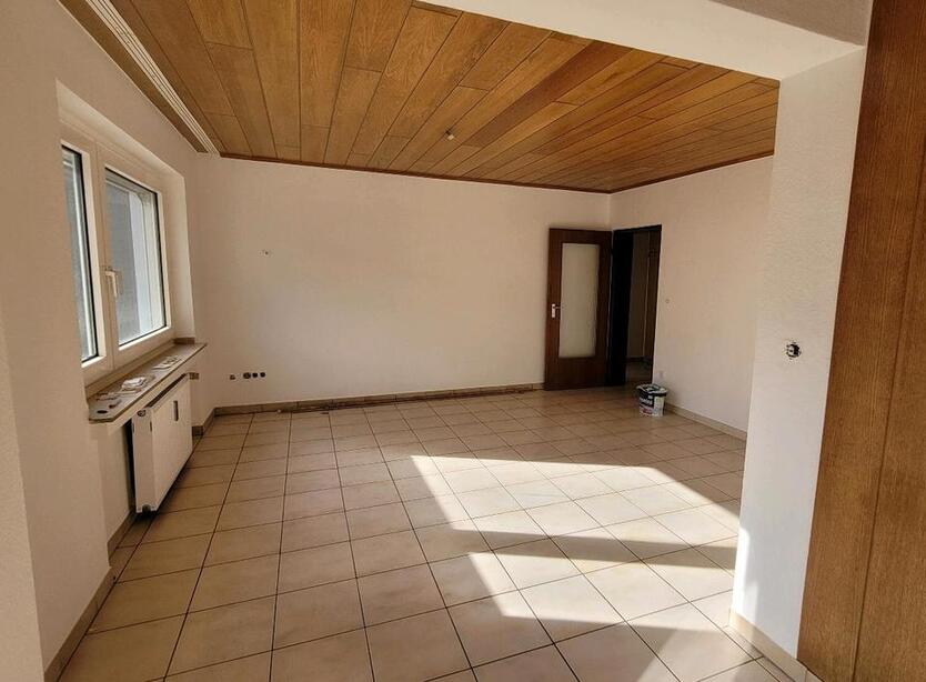 helle 2,5 Raum Eigentumswohnung mit Balkon in Günnigfeld zimmer