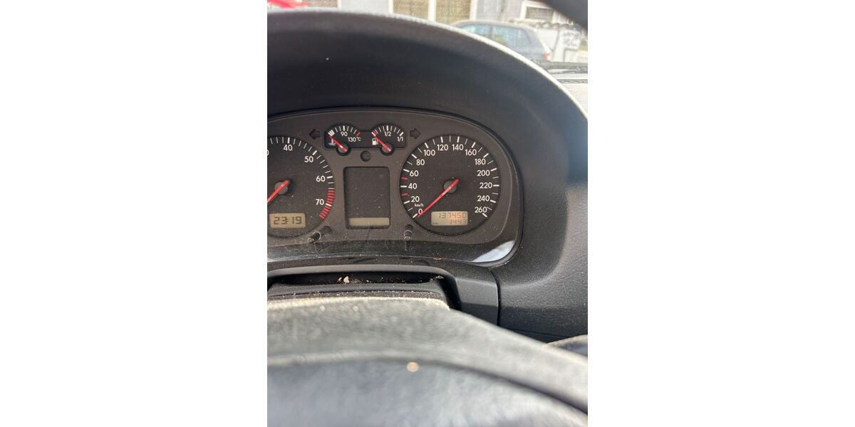 VW Golf 137.450 km 1.500 &euro; Essen 45131