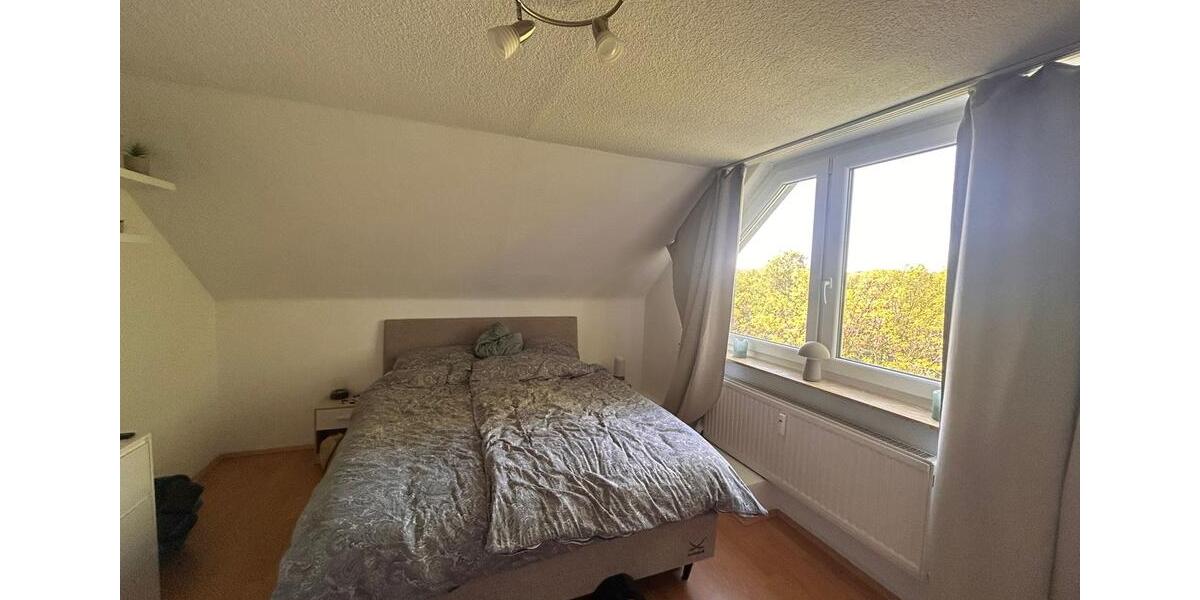 Dachgeschoßwohnung Essen Stadtbezirk VIII - 2 Zimmer, 50 m&sup2;, 719&euro; | Angebot:26326999