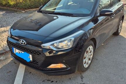 Hyundai i20 105.000 km 6.500 &euro; Essen 45147