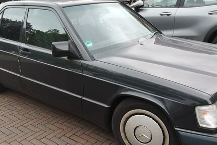 Mercedes-Benz 190 145.400 km 5.000 &euro; Herne 44651