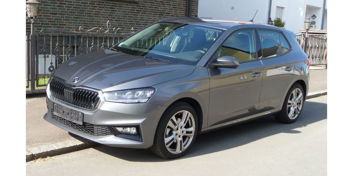 Skoda Fabia 19.000 km 22.999 &euro; Dortmund 44329