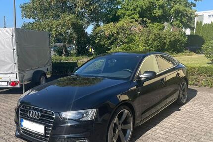 Audi A5 130.000 km 17.900 &euro; Dortmund 44137