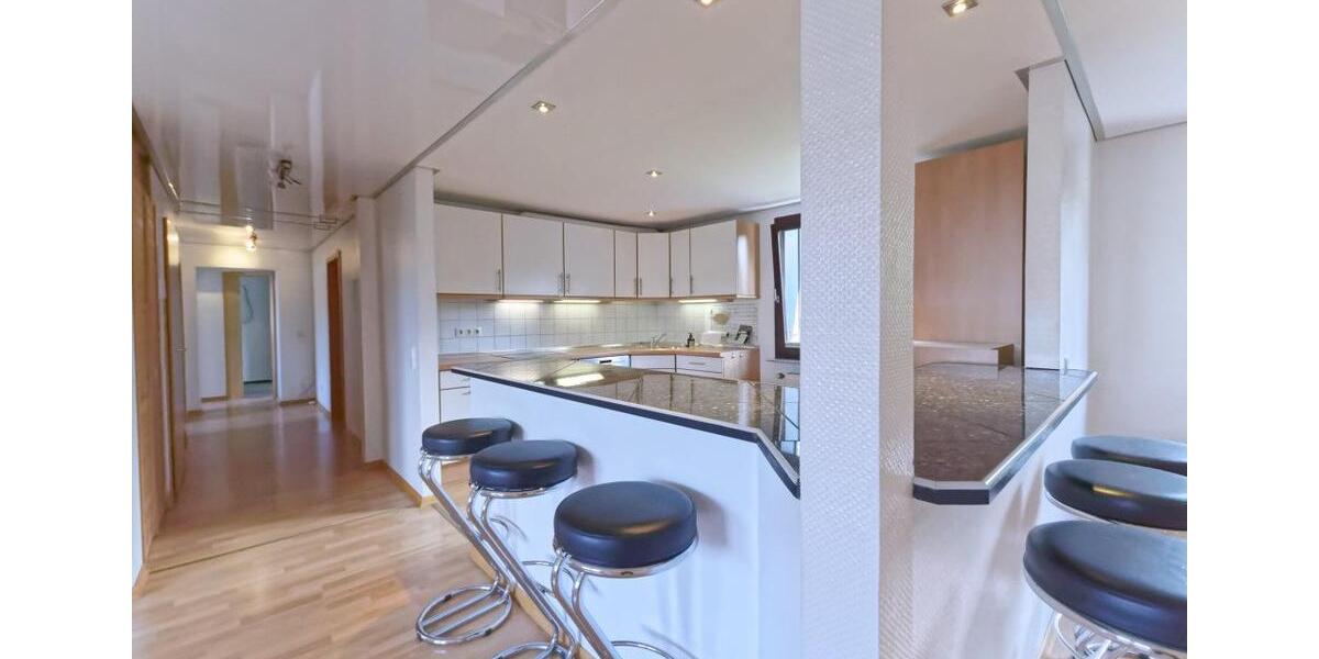 Dachgeschoßwohnung Oberhausen Biefang - 4 Zimmer, 96 m&sup2;, 239.000&euro; | Angebot:26940519