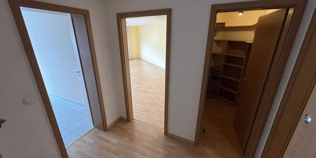 Etagenwohnung Essen Gerschede - 2 Zimmer, 68 m&sup2;, 700&euro; | Angebot:25158043