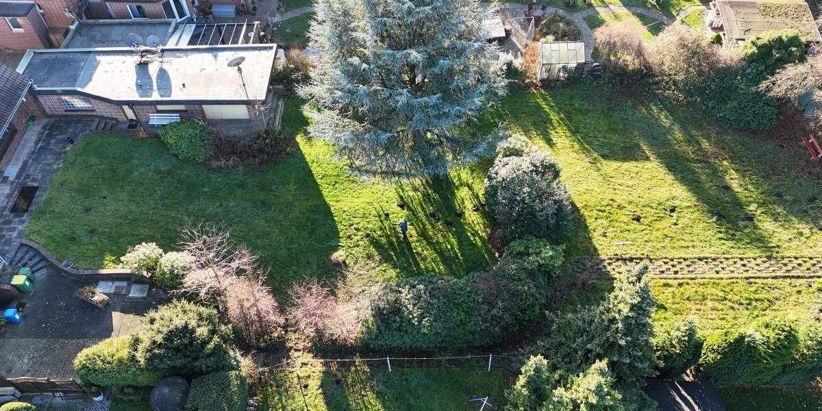 Mehrfamilienhaus, Wohnhaus Oberhausen Sterkrade-Nord - 9 Zimmer, 216 m&sup2;, 759.000&euro; | Angebot:25319533