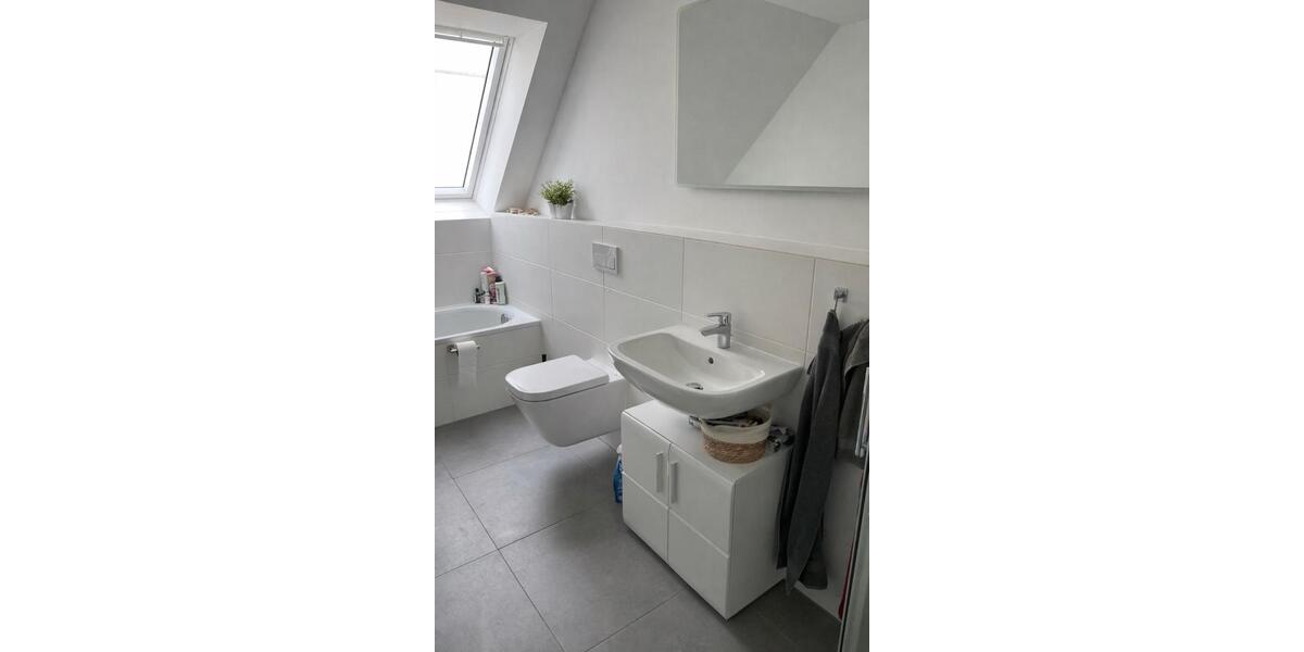 Reihenhaus Bottrop Feldhausen - 5 Zimmer, 130 m&sup2;, 2.025&euro; | Angebot:25910687