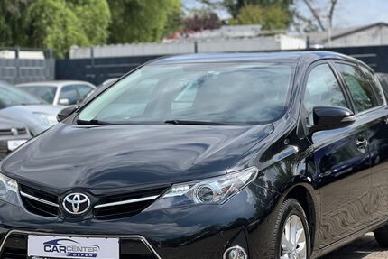 Toyota Auris 81.000 km 9.999 &euro; Olfen 59399