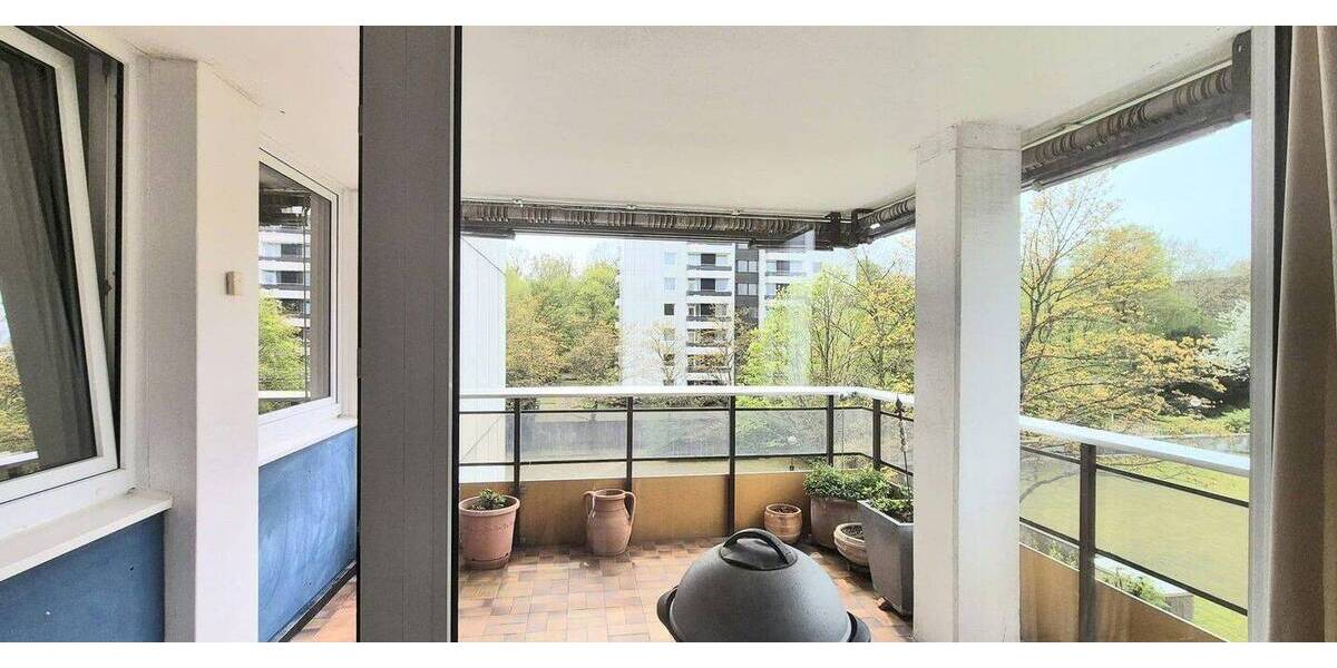 Etagenwohnung Essen Stadtwald - 2 Zimmer, 70 m&sup2;, 222.000&euro; | Angebot:26128173