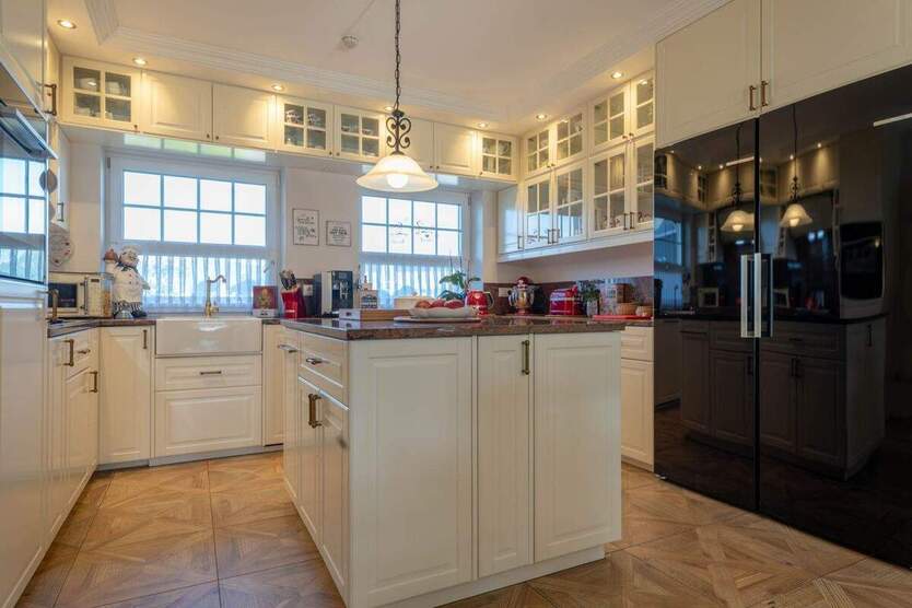 Ein lichtdurchfluteter Bungalow mit Gewerbehalle für die ganze Familie in Top-Wohnlage von Bork zimmer