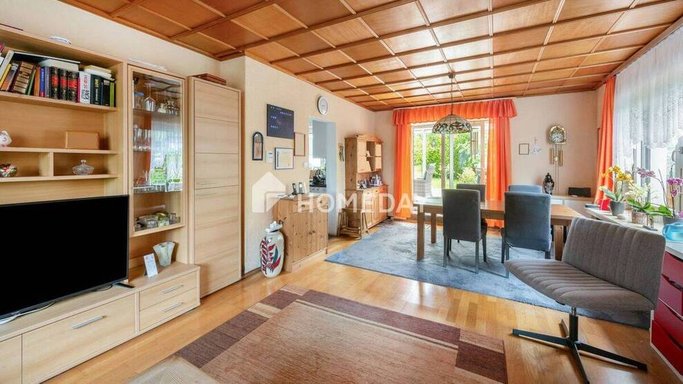 Charmantes Einfamilienhaus mit großzügigem Grundstück und vielfältigen Nutzungsmöglichkeiten 8 zimmer