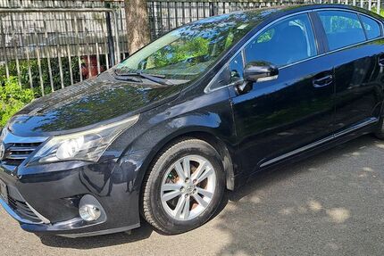 Toyota Avensis 112.335 km 7.990 &euro; Essen OT Westviertel 45127