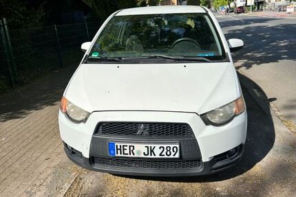 Mitsubishi Colt 179.000 km 2.350 &euro; Lünen 44532