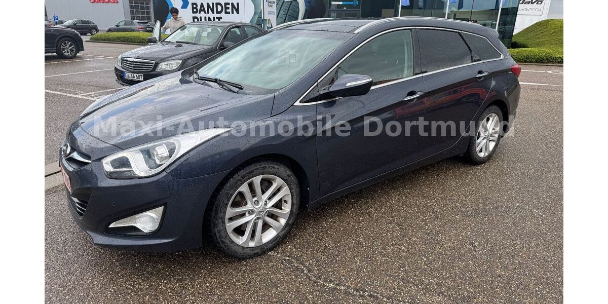 Hyundai i40 199.000 km 4.440 &euro; dortmund 44369