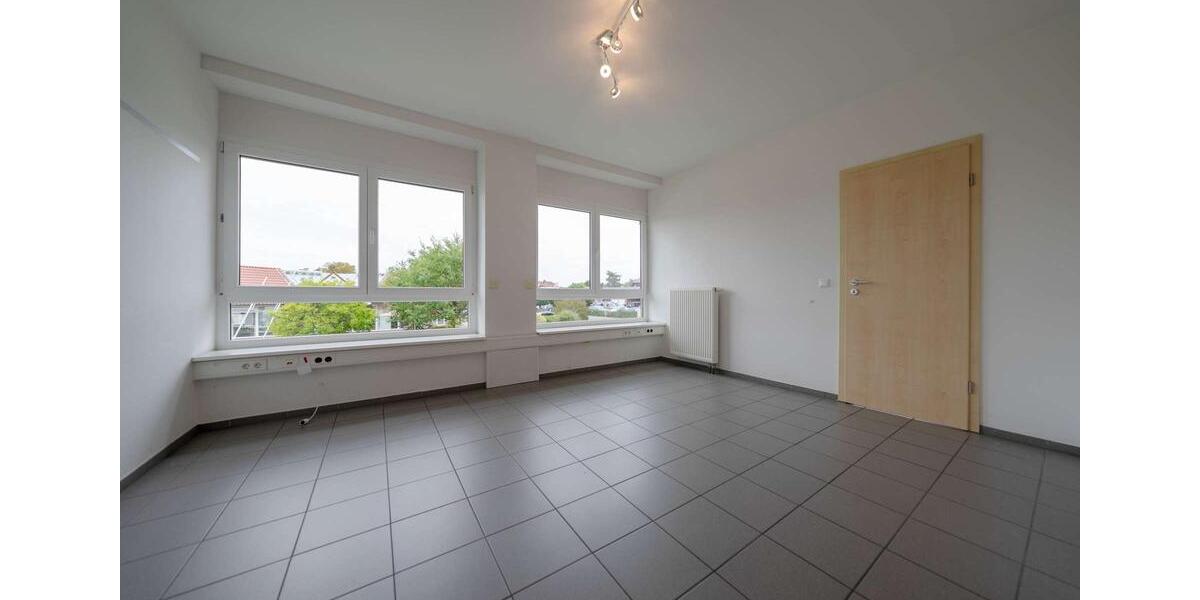 Moderne ca. 140 m² große Bürofläche in verkehrsgünstiger Lage von Südkirchen zimmer