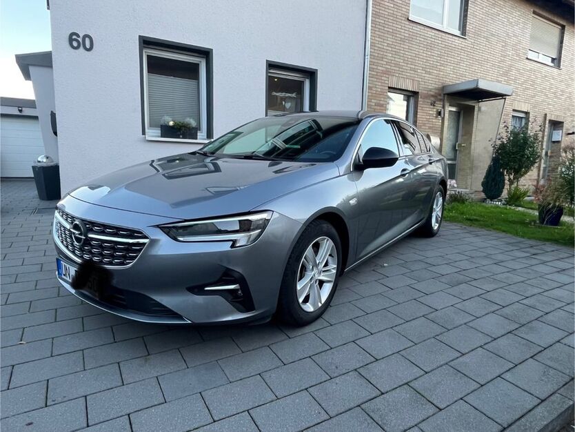 Opel Insignia 102.000 km 17.900 € Kamen 59174