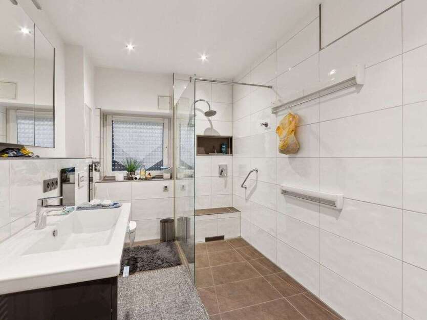 Wohnung zum Kaufen in Oberhausen 249.999 € 102 m² 4 zimmer