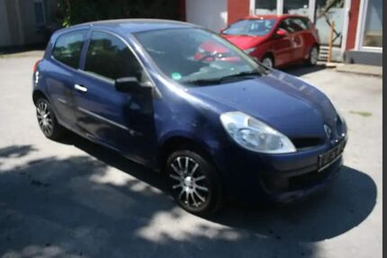 Renault Clio 97.000 km 2.210 € Gelsenkirchen 45886